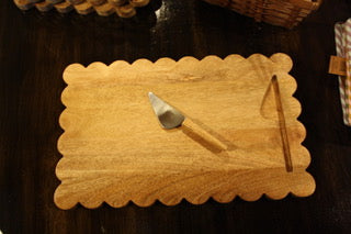 Scalloped Edge Wooden Serving Board with Knife