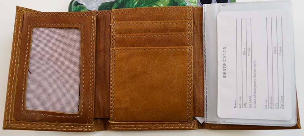 Men's Tan Leather Trifold Wallet