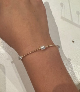 Pearl Stretch Bracelet
